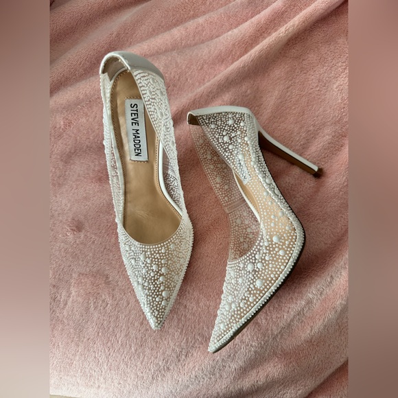 Steve Madden Thrive Pearl Clear Heels | size 6 - Picture 4 of 6